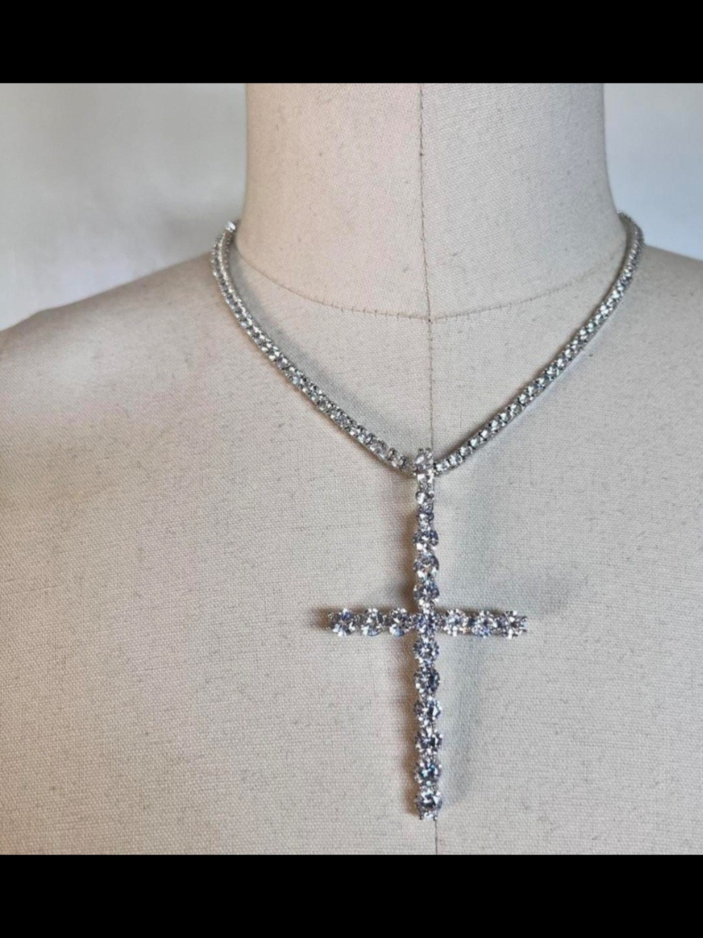 Cross Chain - Picture 8 of 9